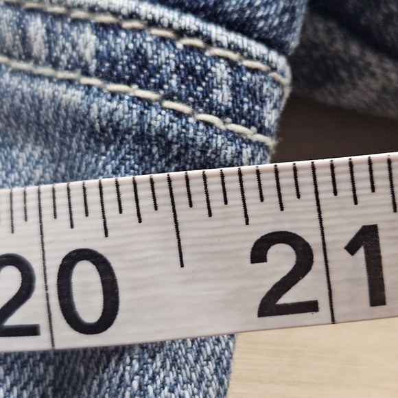 Chico's Platinum Women Size 1 (Medium) Denim Jean Jacket Studded 3/4 Sleeve - Picture 8 of 12